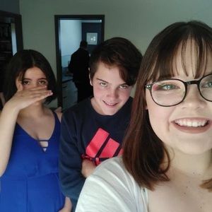 Meet your Posher, Ilia kaye